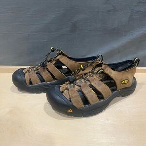 KEEN Shoes Mens Size 10 Brown Black Newport H2 Water Hiking Sandals Closed Toe